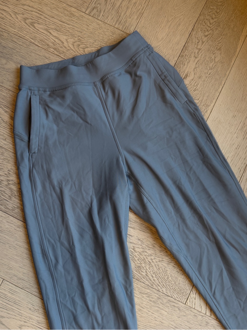 Grey Lululemon Jogger Pants - grey blue colour size 2 soft and comfy, loungewear